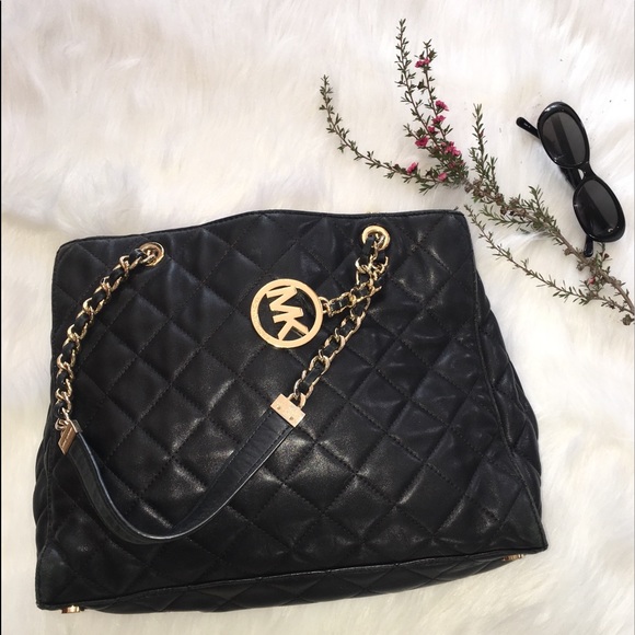 Michael Kors Handbags - MICHAEL KORS Susannah Qilted Bag
